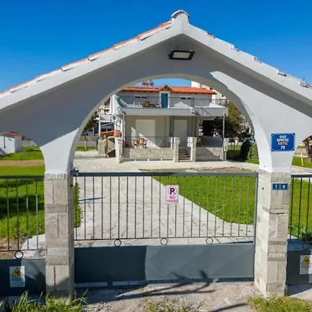F&R Villa - Family Apartment No6 - 2 Bedrooms