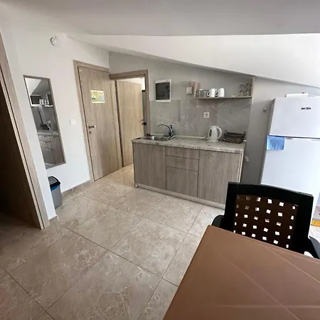 Apartment F&R Villa - Family Apartment No6 - 2 Bedrooms *